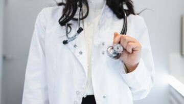 Pszczyński szpital wzbogacił się o nowoczesną kolumnę endoskopową