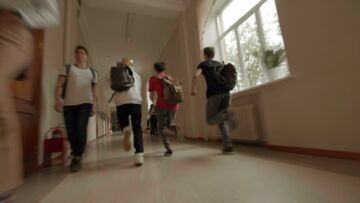 Ósmoklasiści odkrywają tajniki samorządu lokalnego w Starostwie