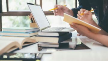 Młodzieżowe warsztaty finansowe w III LO i UE Katowice