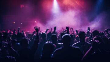 Noc Perseidów w Łące: Muzyka i Magia Pod Gwiazdami